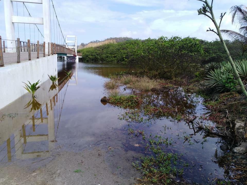 Hotel Bambú Canoa Buitenkant foto