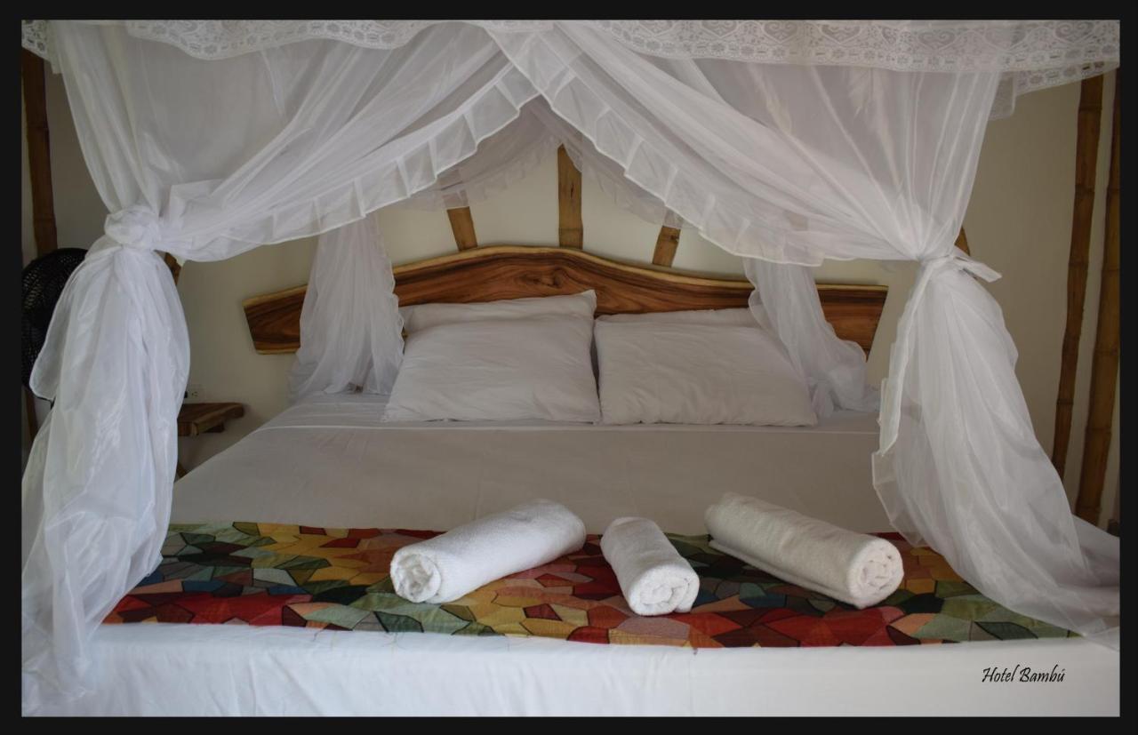 Hotel Bambú Canoa Buitenkant foto